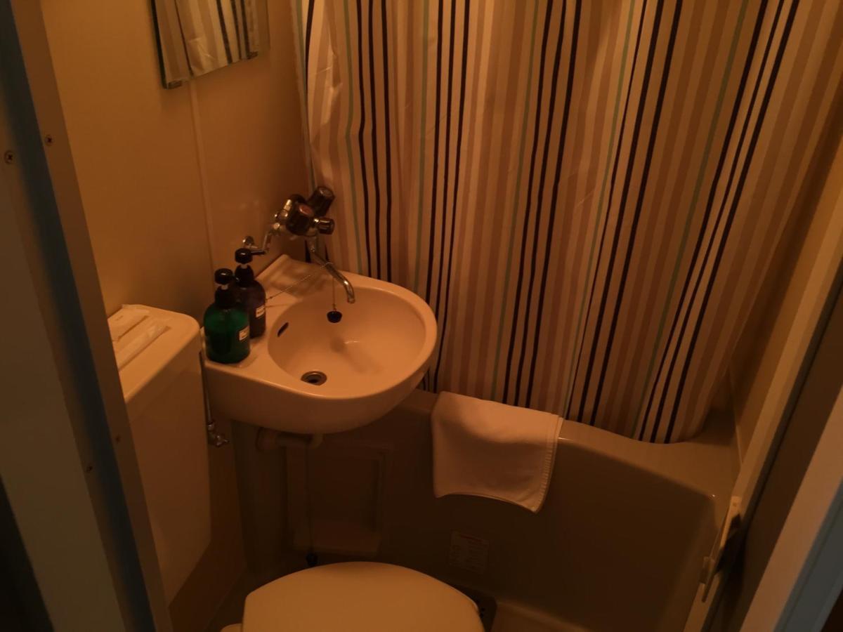 Urban Hotel Morishita Токио Номер фото